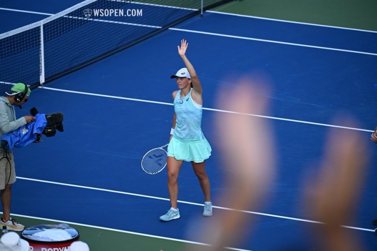 更是球员不 更是球员不