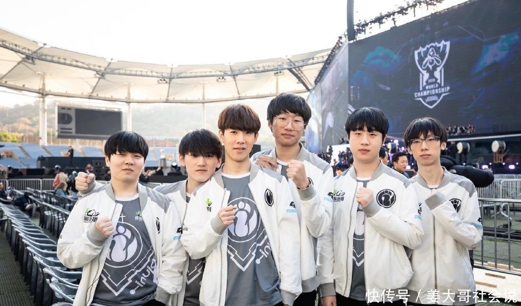 年来在世界 年来在世界