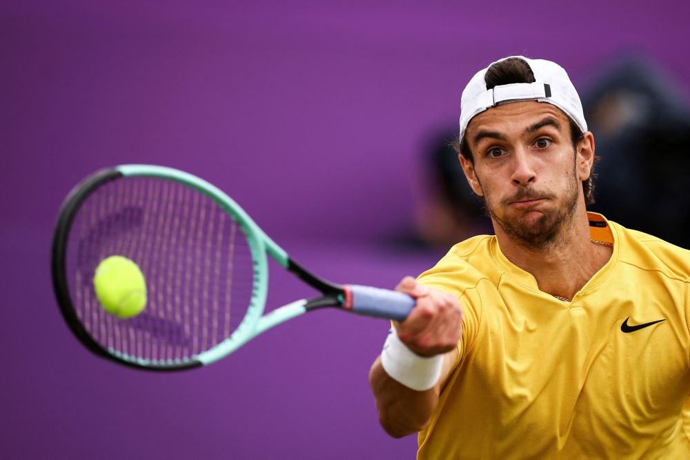 表现正在逐 表现正在逐