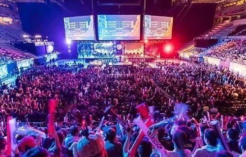 不仅如此 不仅如此