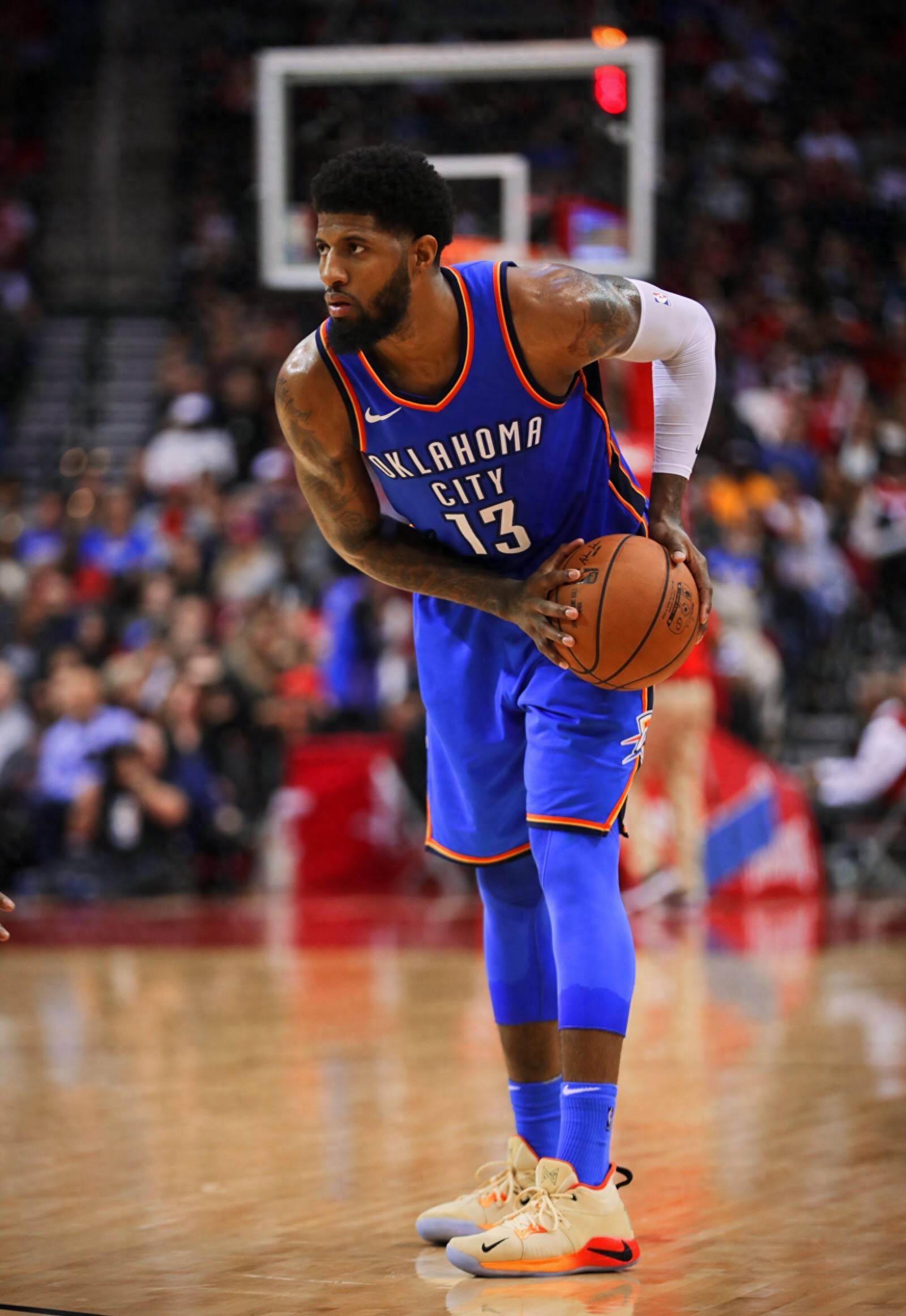 暗示他将与 暗示他将与