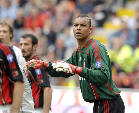 少强队强调 少强队强调