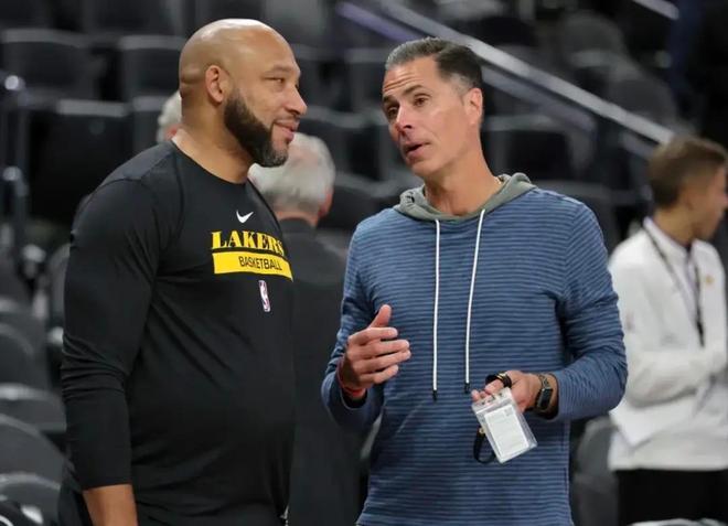 属于NBA